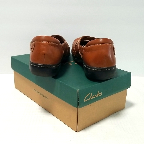 Clark's Bendables 7 1/2 M Ashland Spin Leather Slip-on Tan Loafers - Picture 3 of 7